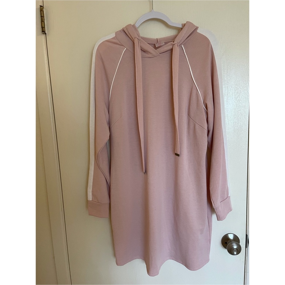 Light pink sweatshirt in size XL from Walmart